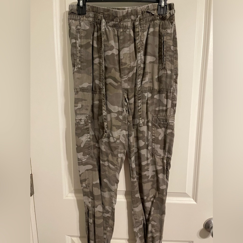 American Eagle Pants